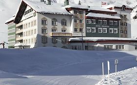 Hotel Edelweiss Zurs